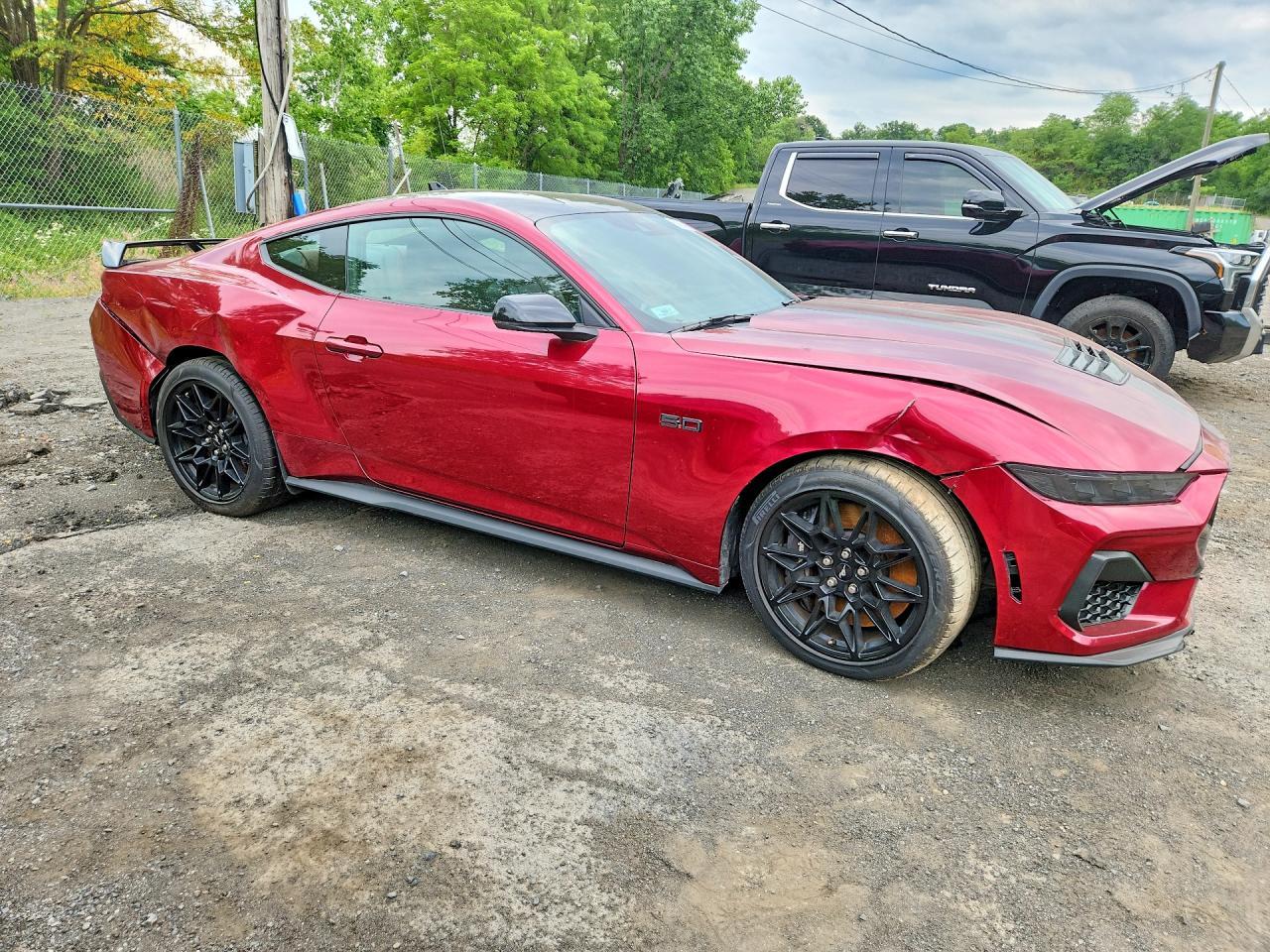 2026 Ford Mustang Gt - Image 4