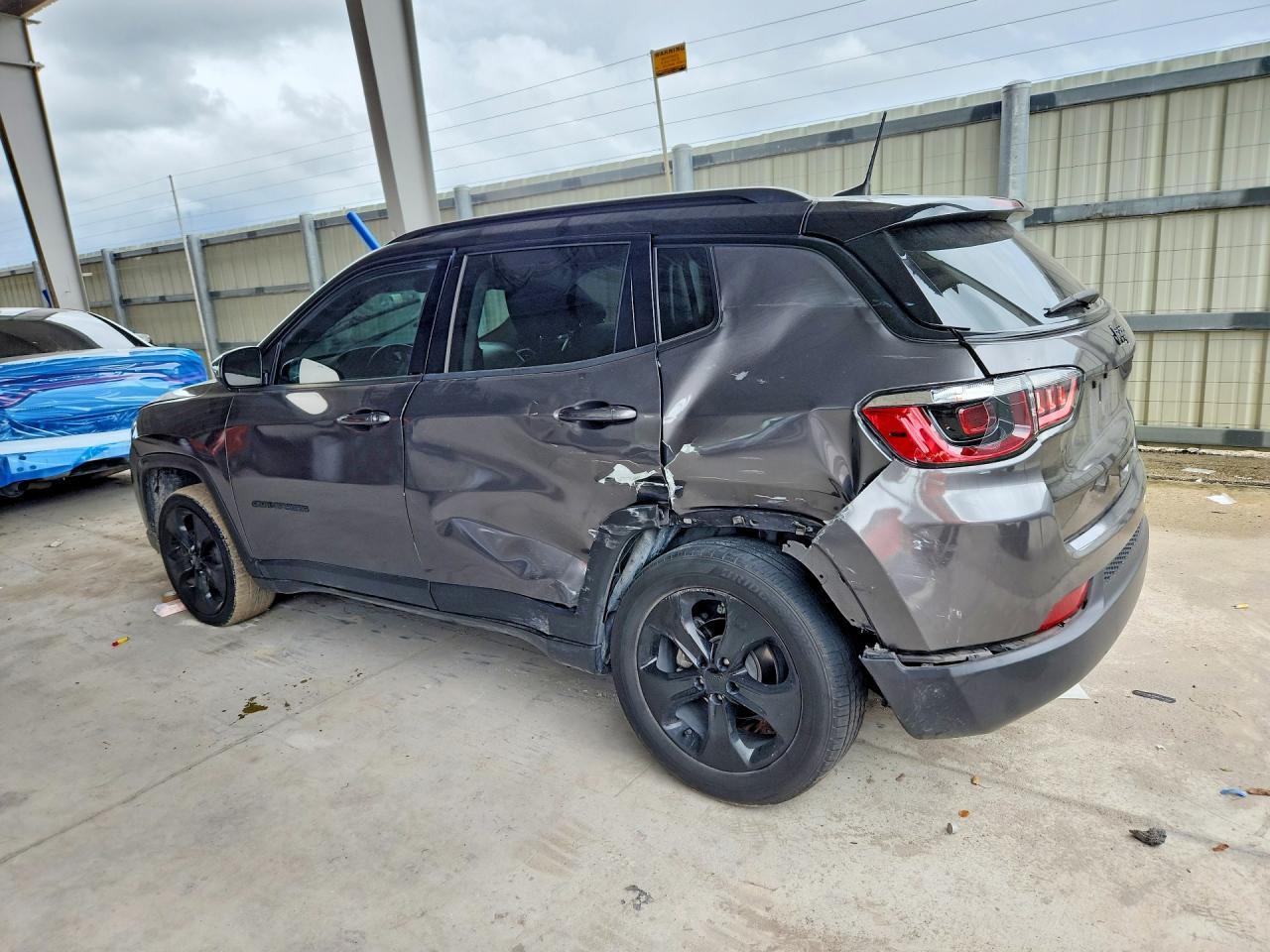 2021 Jeep Compass Latitude - Фото 2