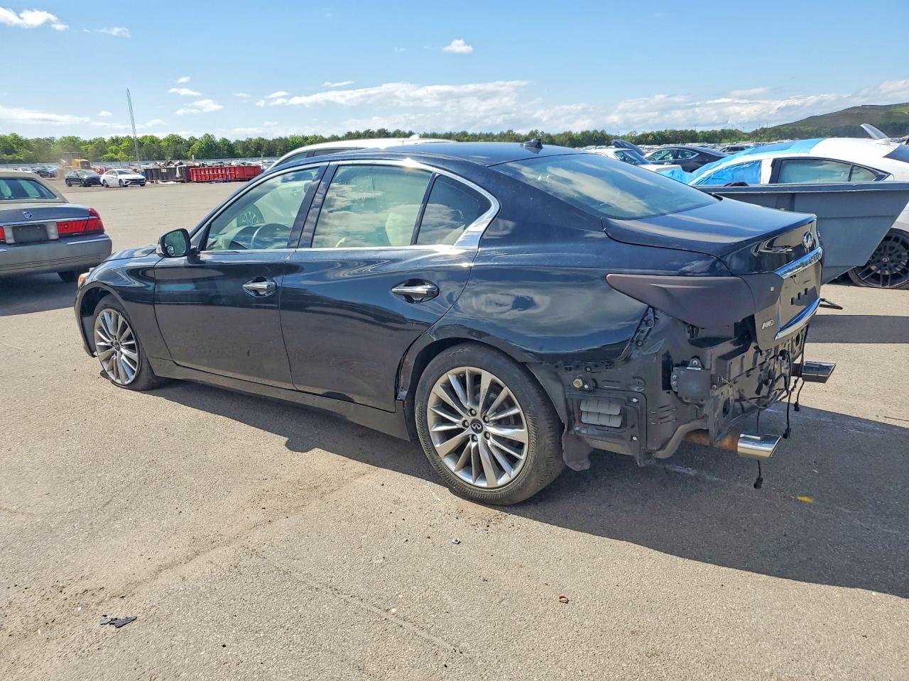 2019 Infiniti Q50 3.0T Luxe - Фото 2