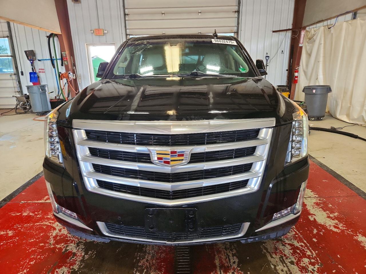 2019 Cadillac Escalade Esv Luxury - Image 5