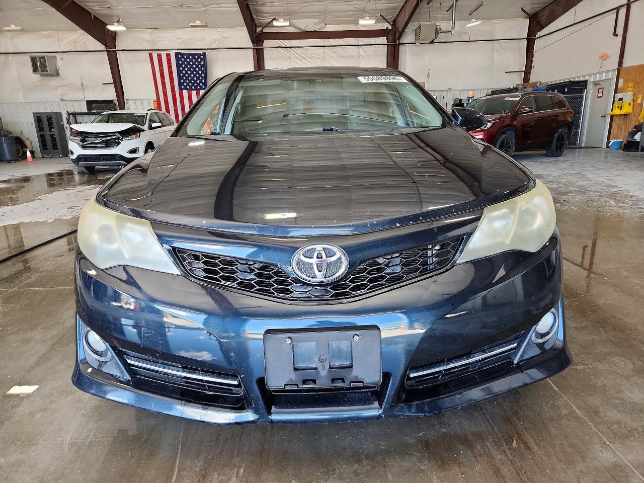 2012 Toyota Camry Se - Image 5