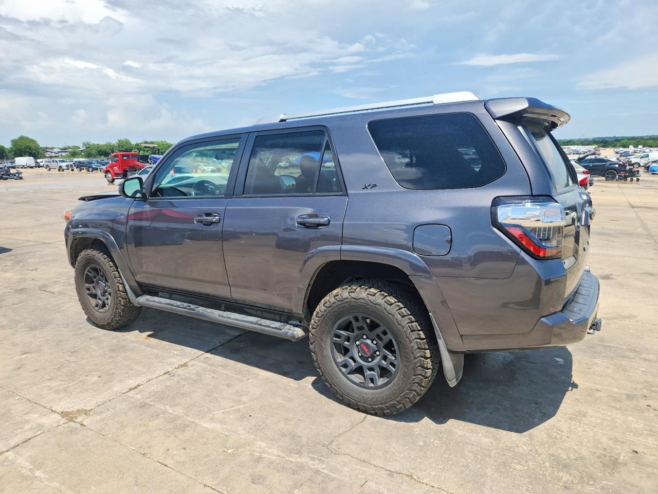 2018 Toyota 4Runner Sr5 - Фото 2