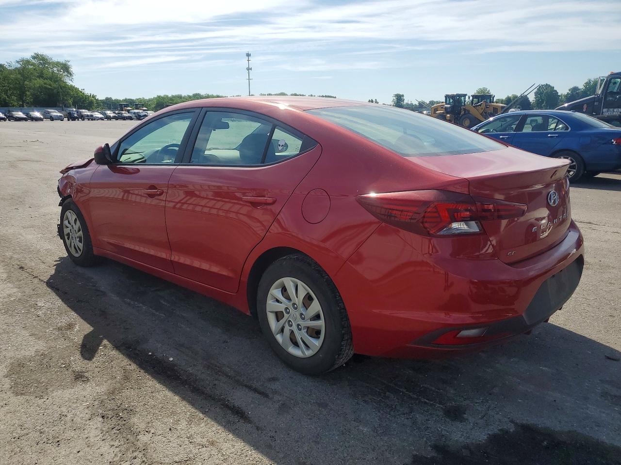 2020 Hyundai Elantra Se - Фото 2
