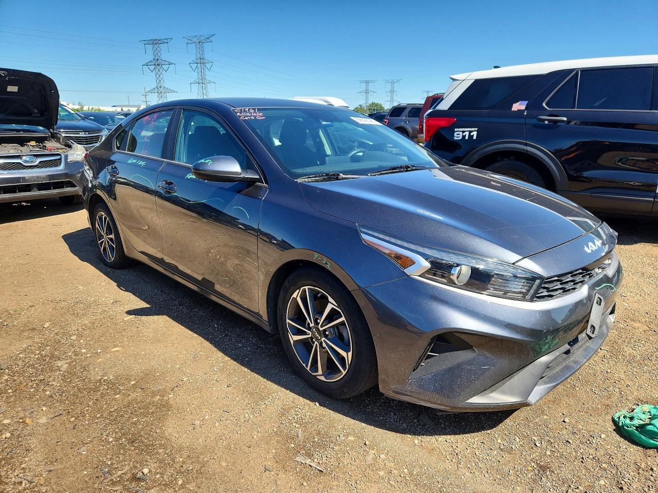 2023 Kia Forte Lxs - Фото 4