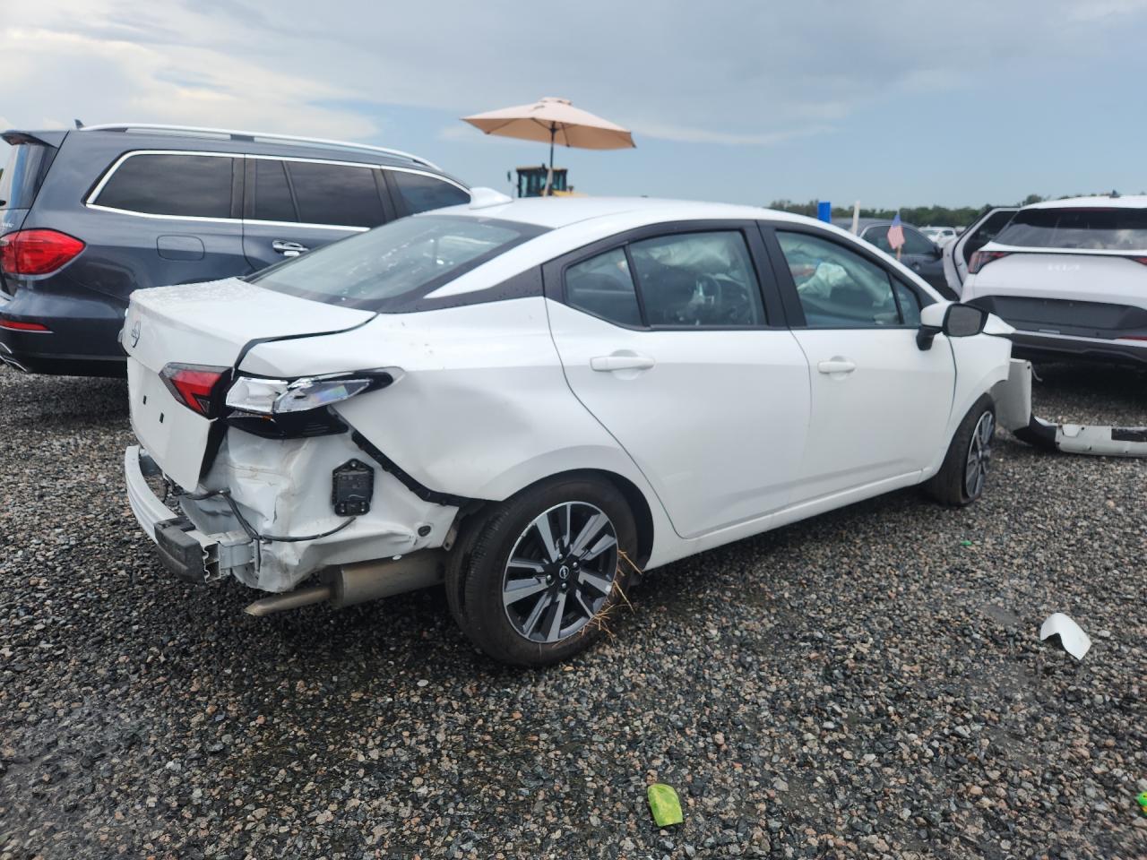 2025 Nissan Versa Sv - Image 3