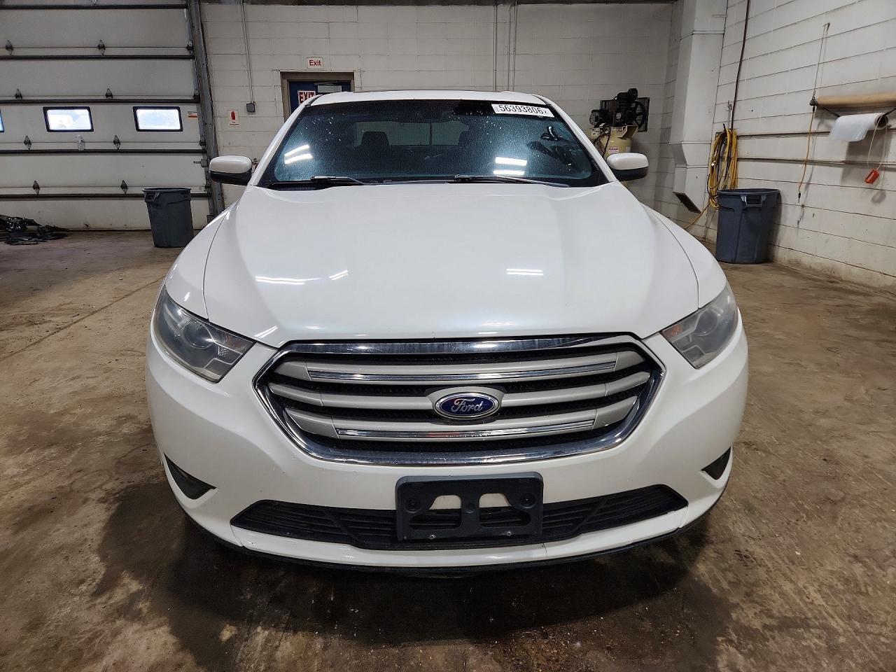 2014 Ford Taurus 4D - Image 5
