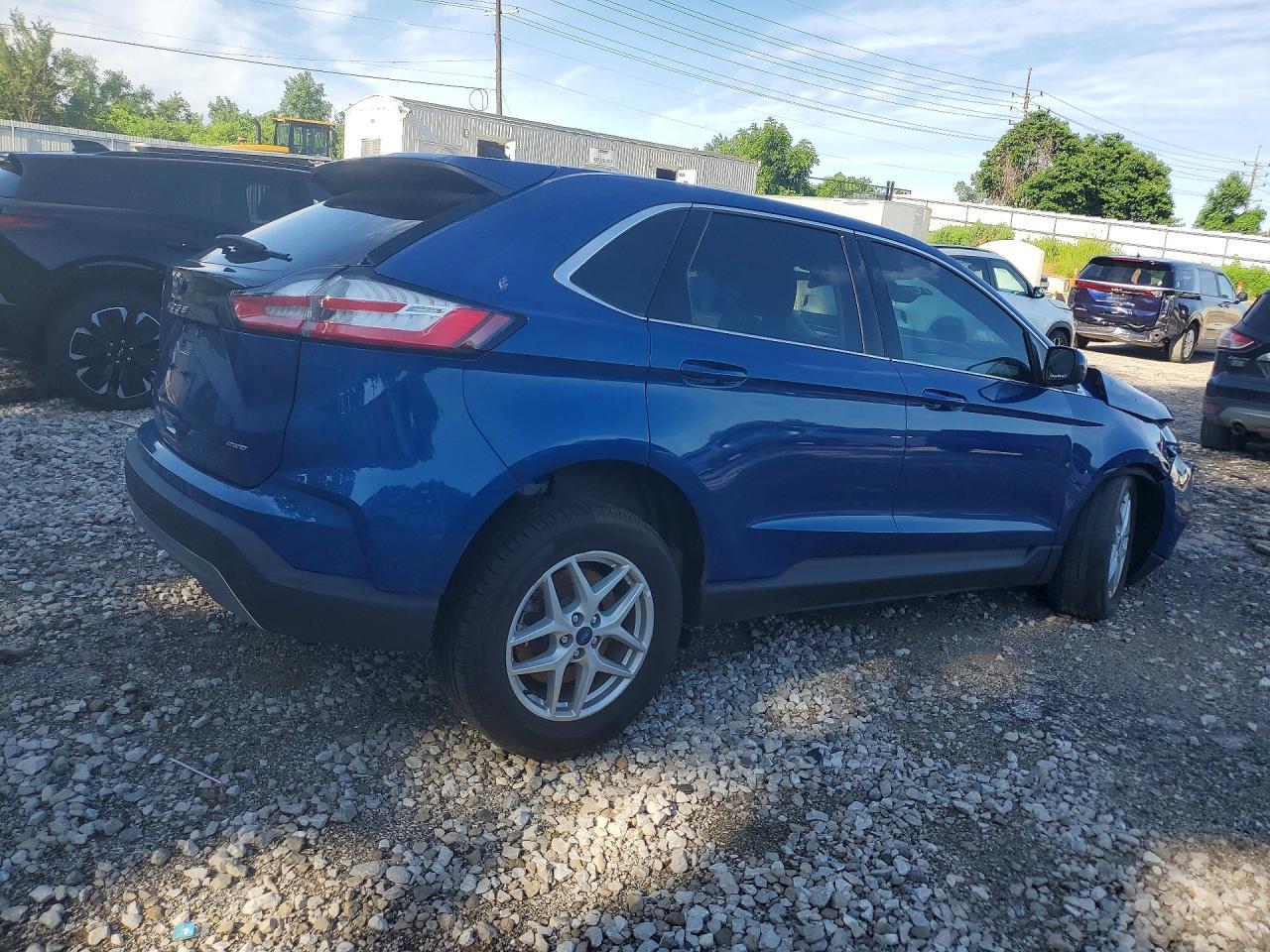 2022 Ford Edge Sel - Image 3