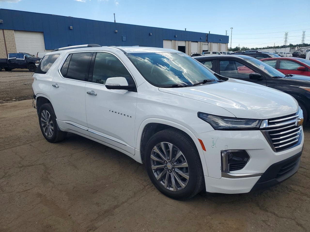 2023 Chevrolet Traverse Premier - Image 4