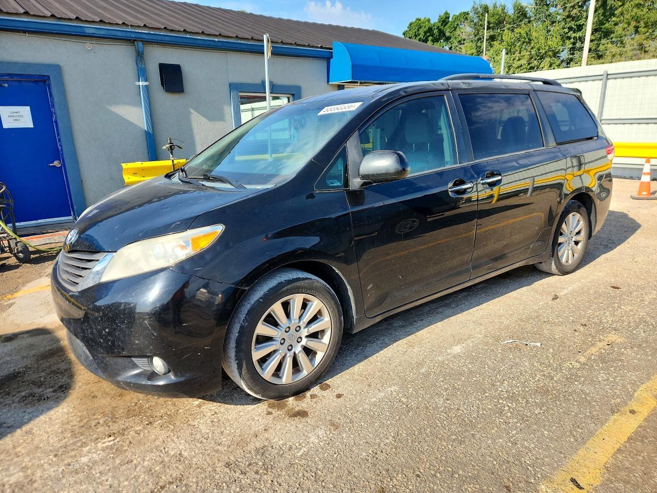 2014 Toyota Sienna Xle 7-Passenger