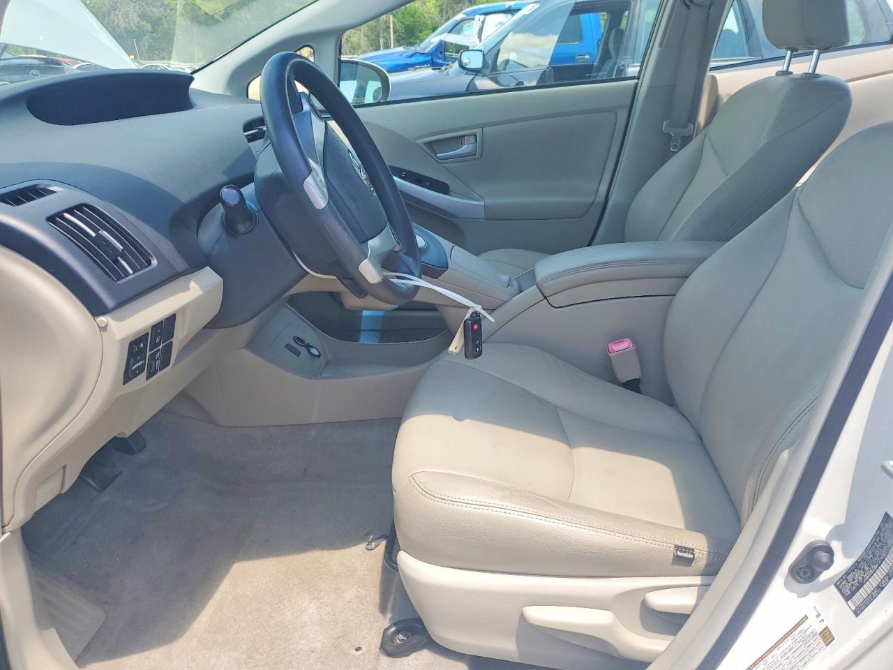 2011 Toyota Prius Two - Image 7