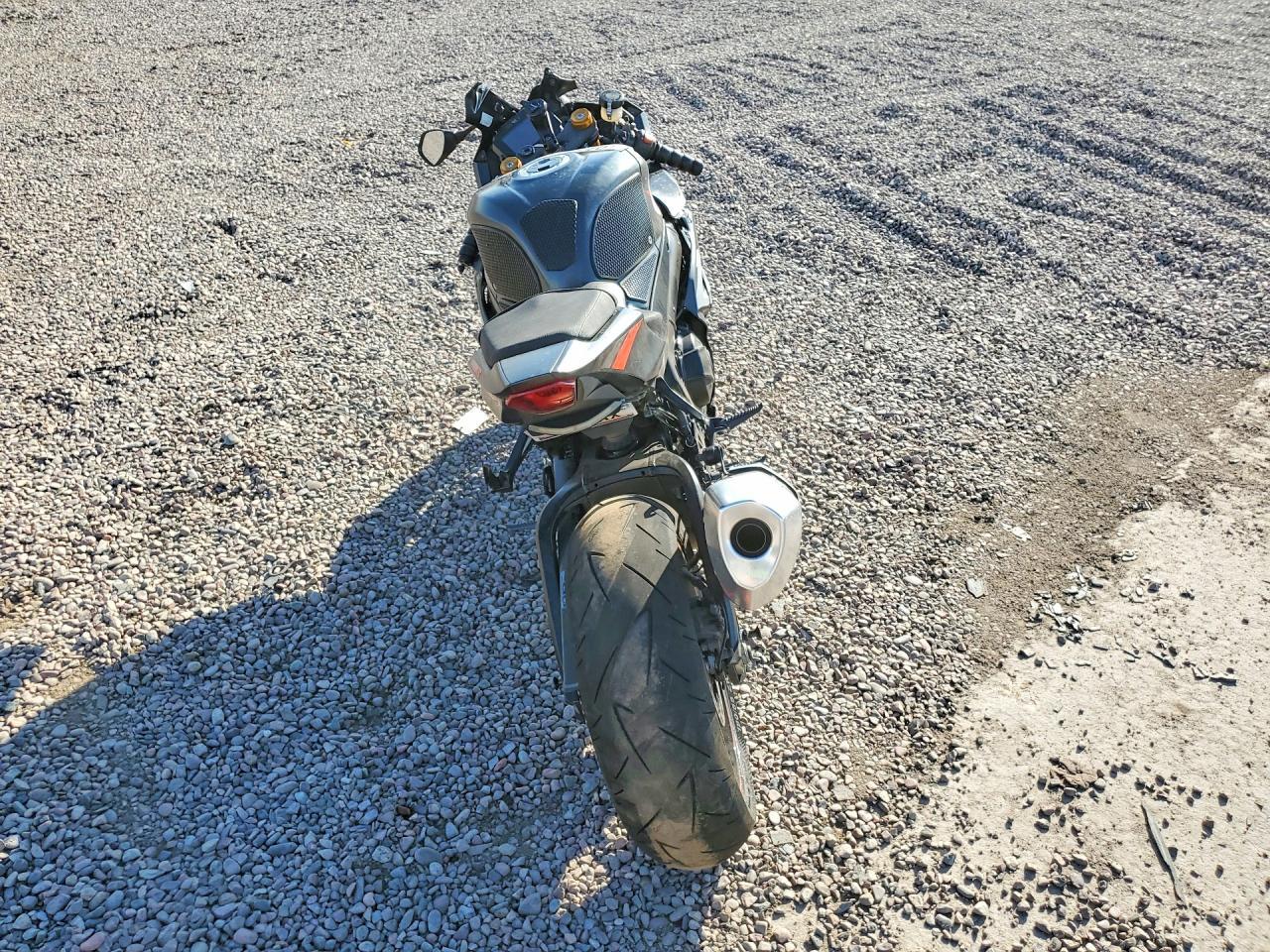 2021 Suzuki Gsx-R1000 R - Фото 4