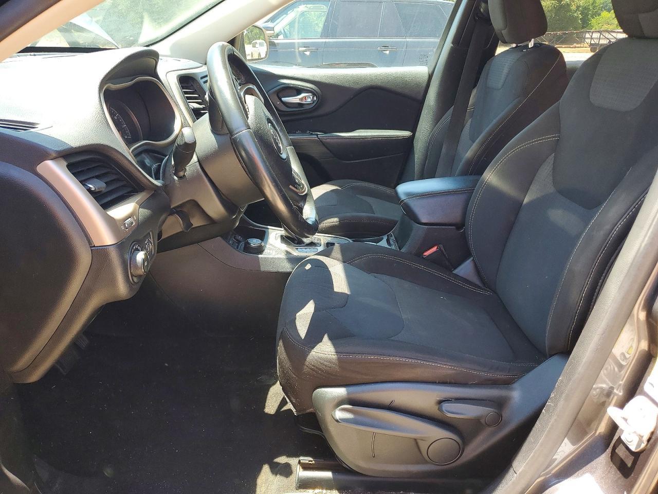 2015 Jeep Cherokee Latitude - Фото 7