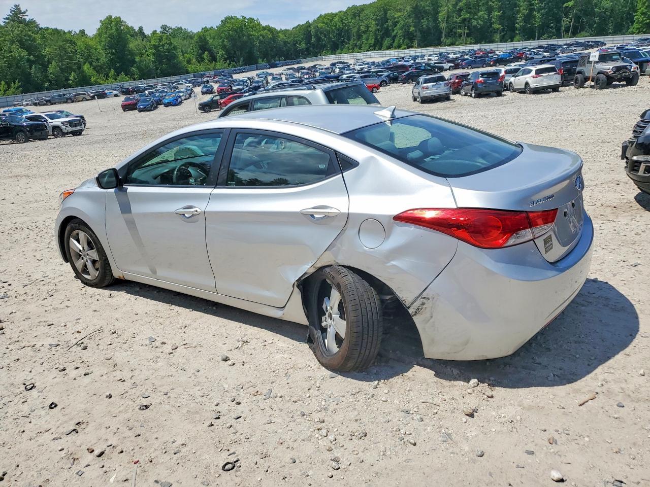 2012 Hyundai Elantra Gls - Image 2