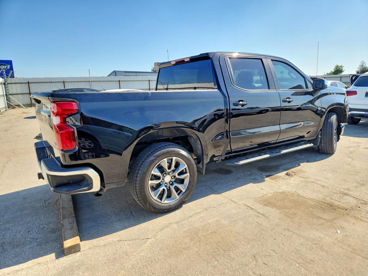 2022 Chevrolet Silverado C1500 Lt - Image 3