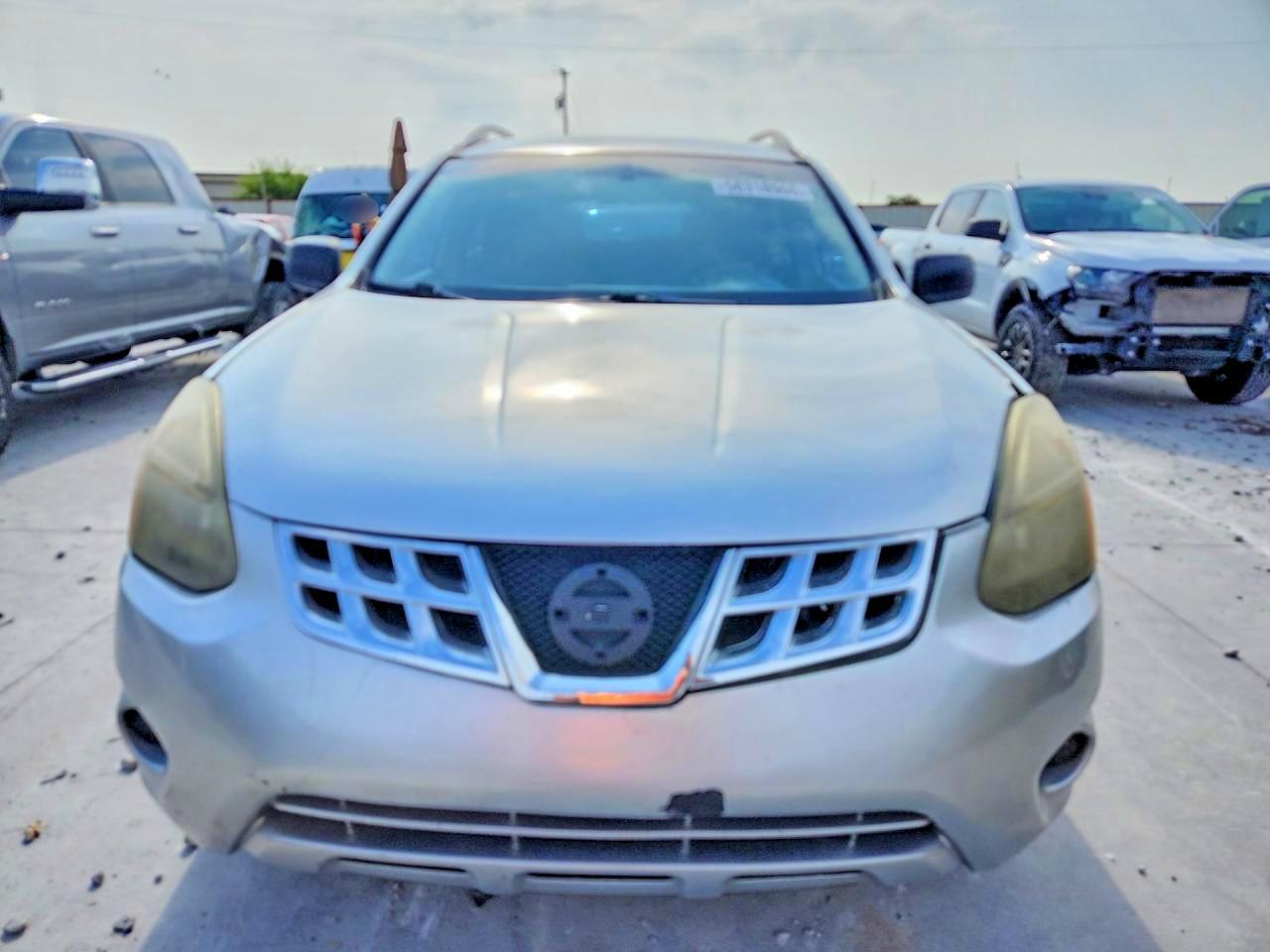 2015 Nissan Rogue Select S - Image 5