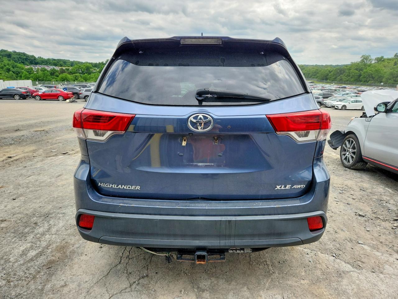 2017 Toyota Higlander - Фото 6