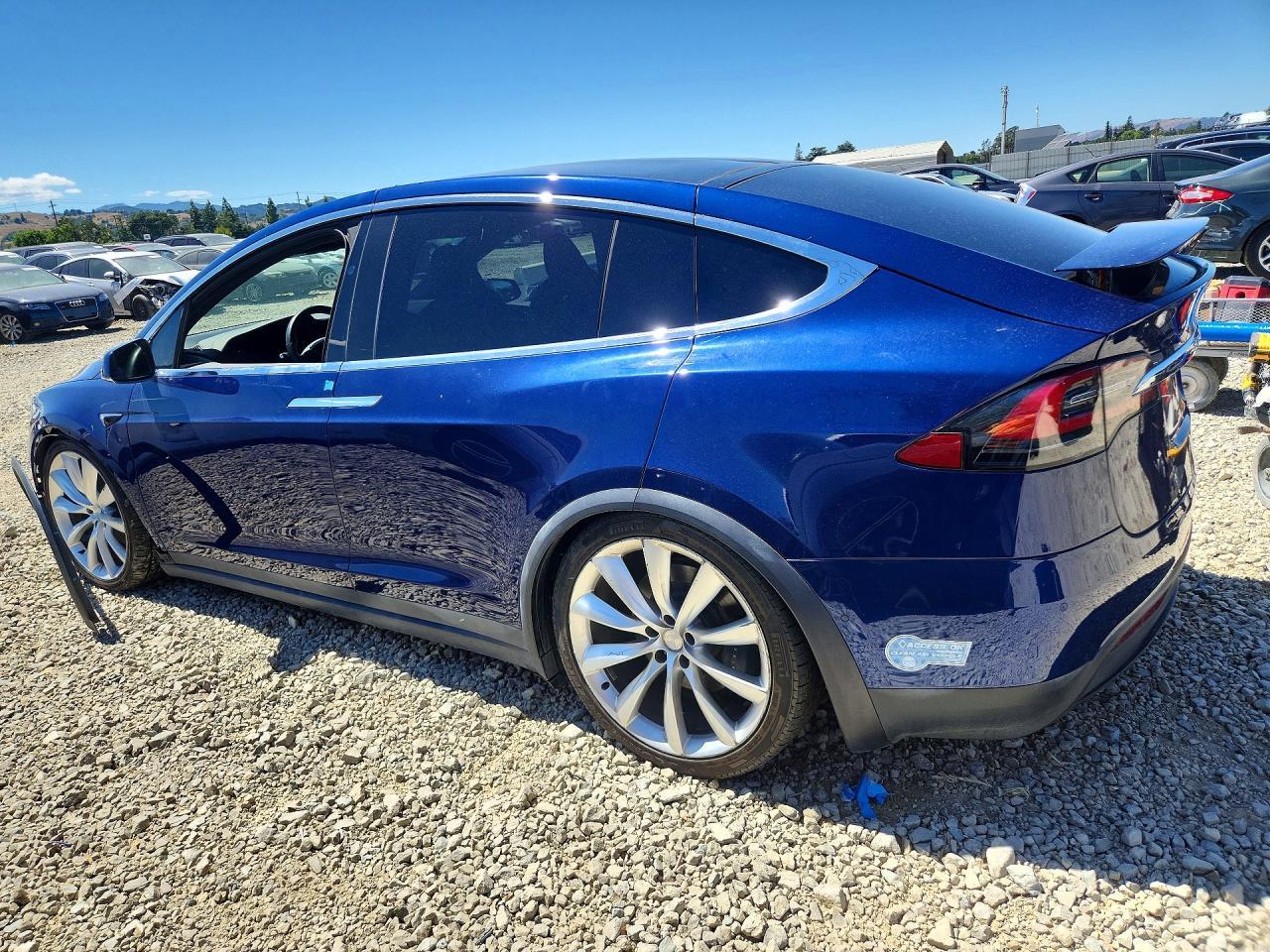2021 Tesla Model X - Image 2