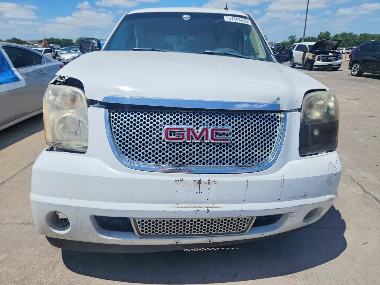 2007 GMC Yukon Denali - Image 5