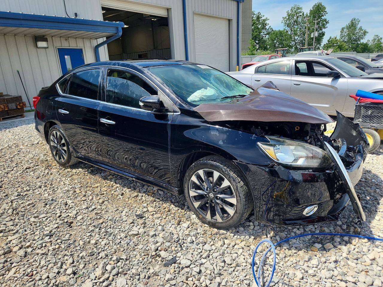 2017 Nissan Sentra Sr - Фото 4