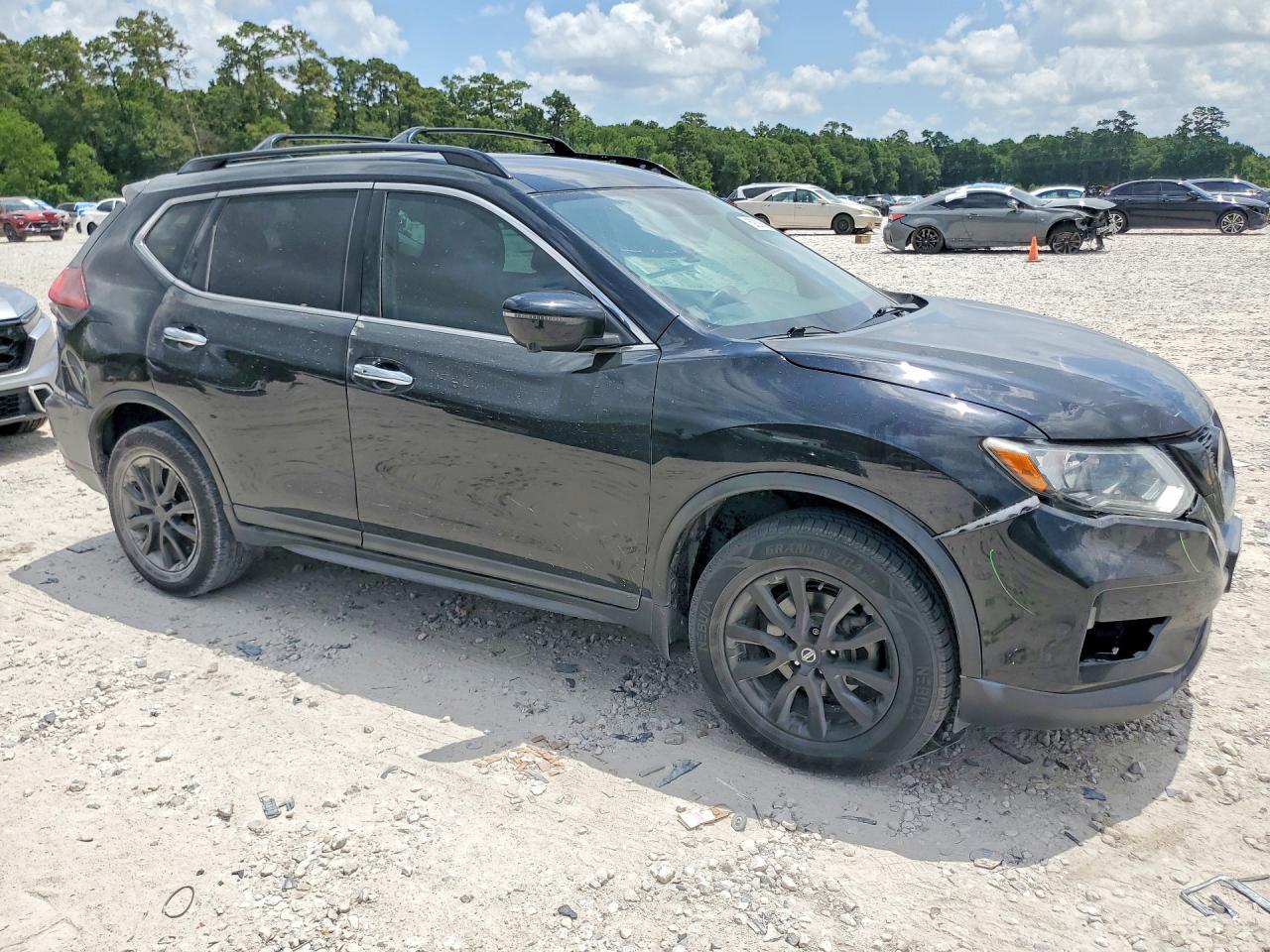2018 Nissan Rogue S - Image 4
