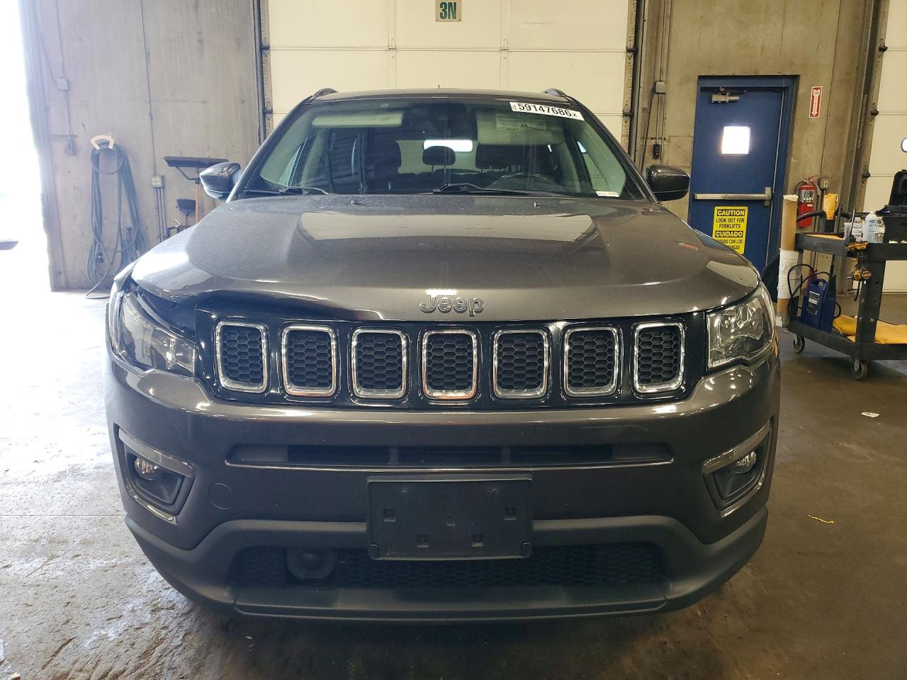 2020 Jeep Compass Latitude - Фото 5