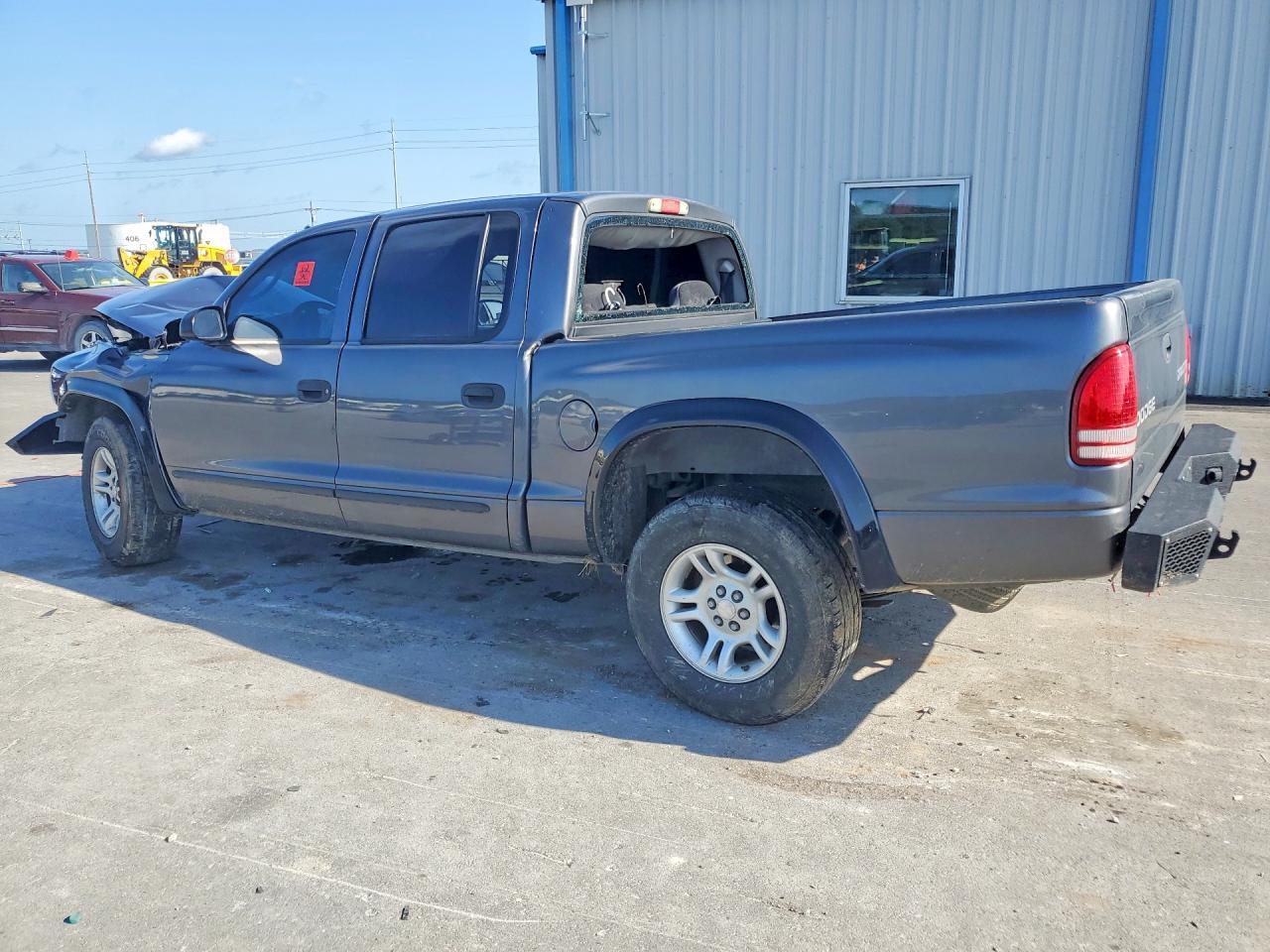 2004 Dodge Dakota Quad Slt - Image 2