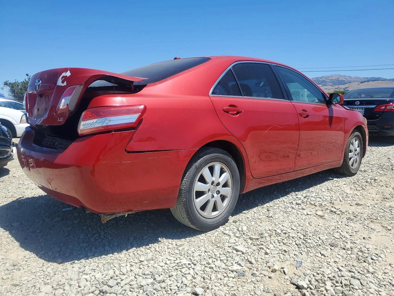 2010 Toyota Camry - Фото 3