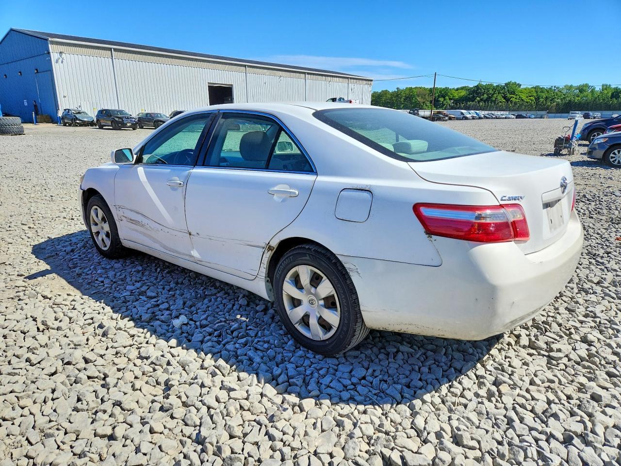 2009 Toyota Camry Le - Фото 2