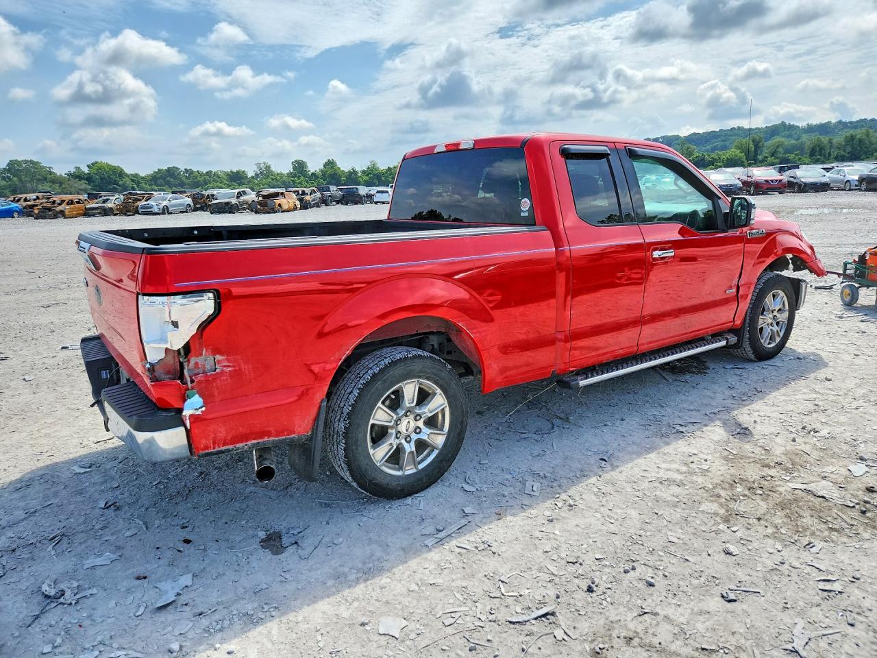 2015 Ford F150 Super Cab - Image 3