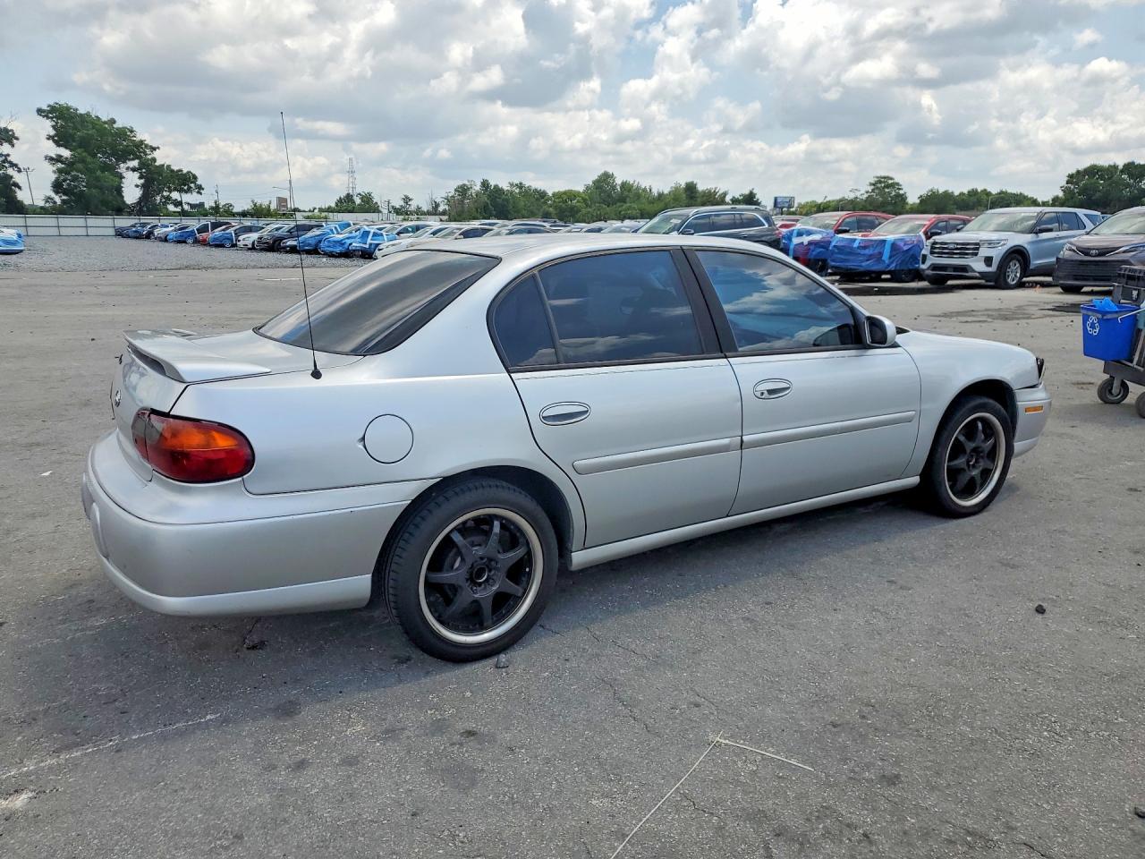 2003 Chevrolet Malibu Ls - Фото 3