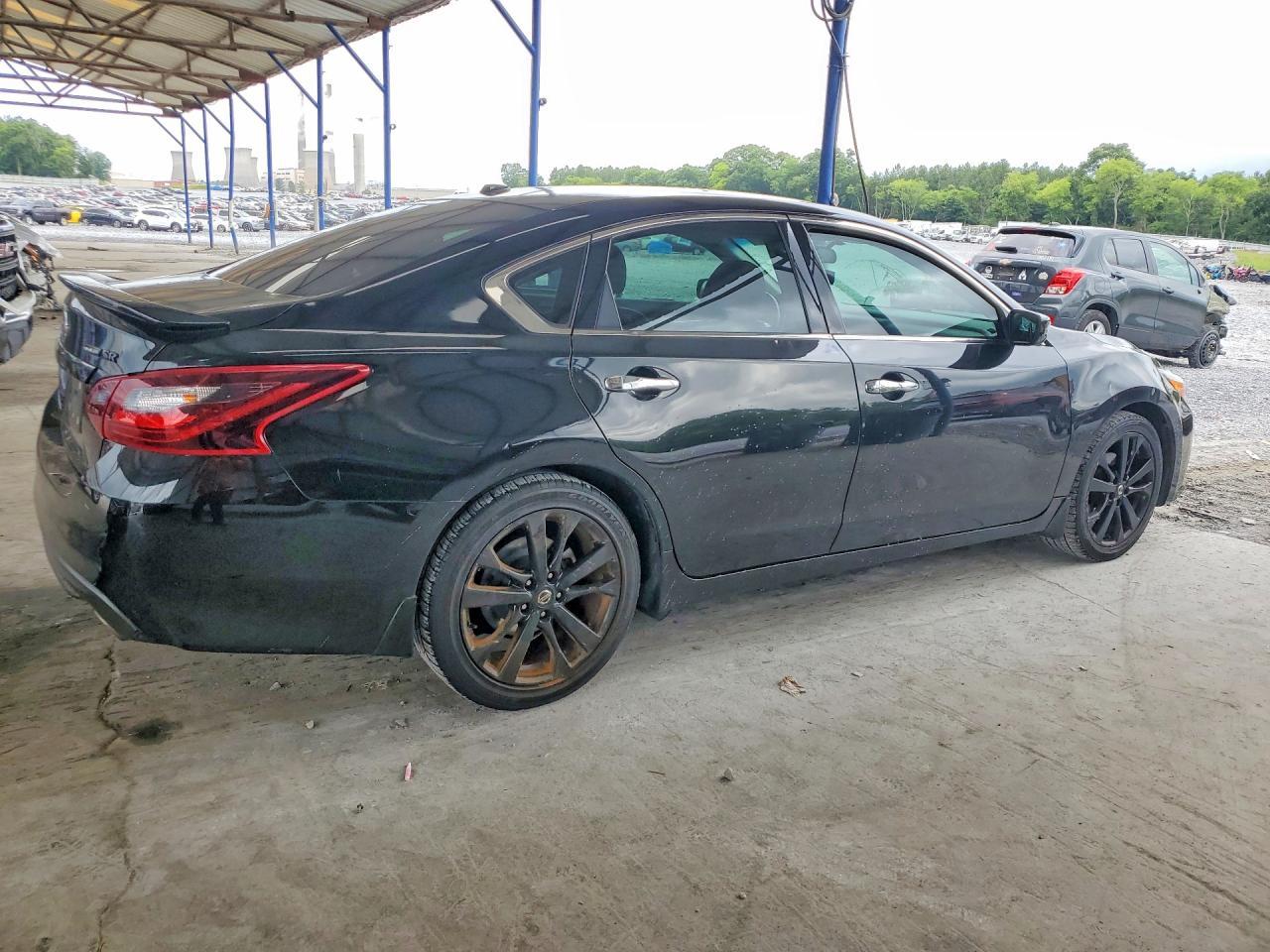2018 Nissan Altima 2.5 Sr - Фото 3