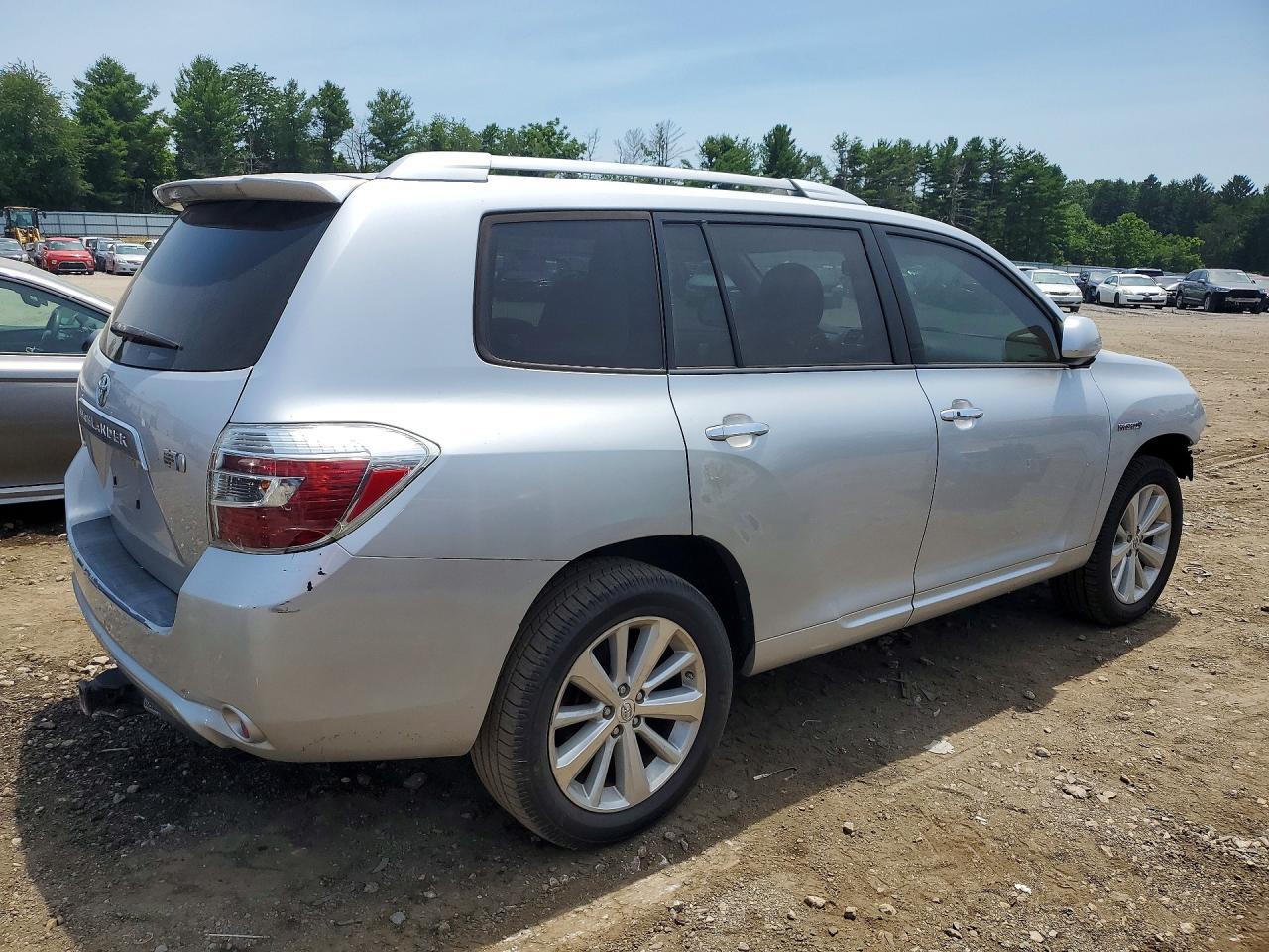 2010 Toyota Highlander Hybrid - Image 3