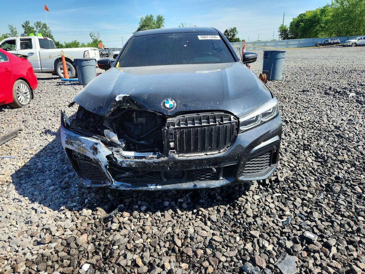 2020 BMW 740 Xi - Фото 5