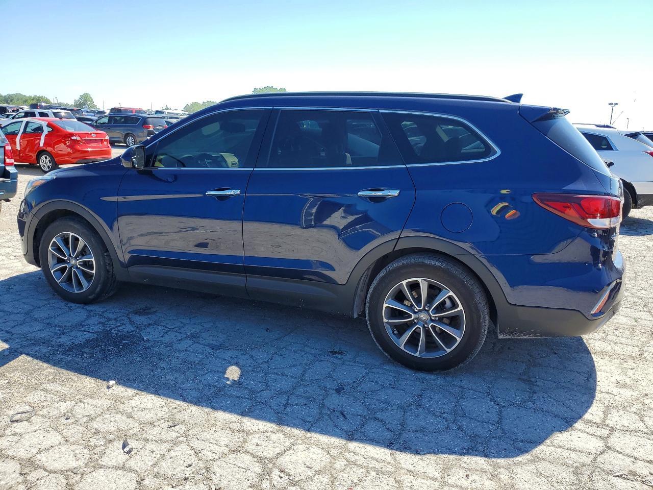 2017 Hyundai Santa Fe Se - Фото 2