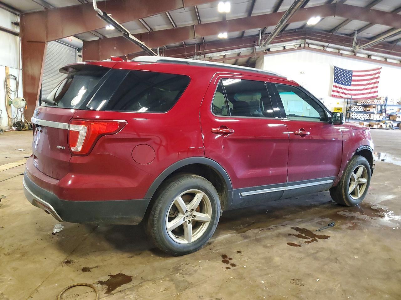 2017 Ford Explorer Xlt - Image 3