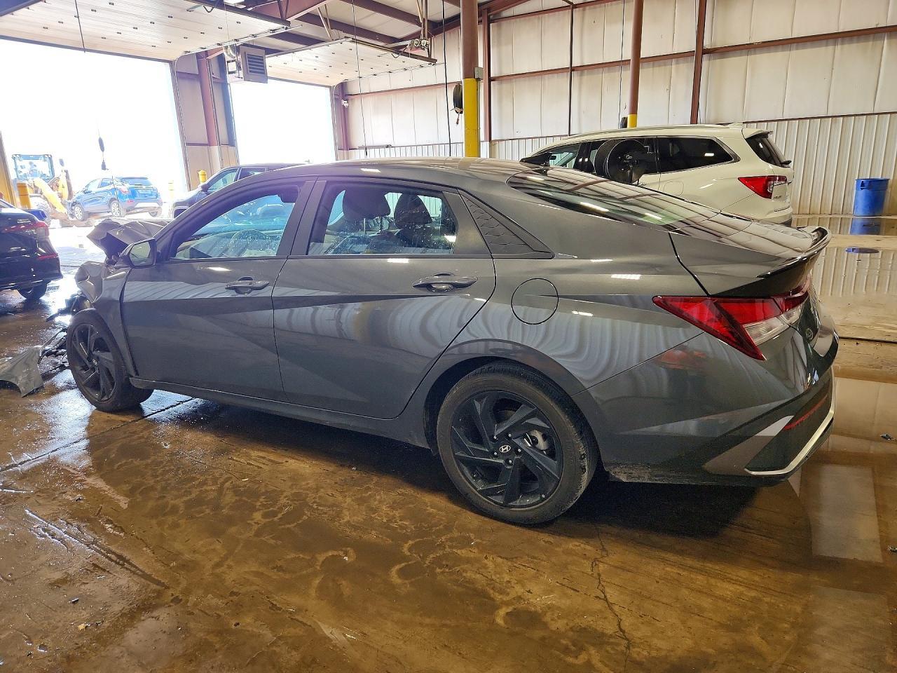 2026 Hyundai Elantra Sel Sport - Фото 2