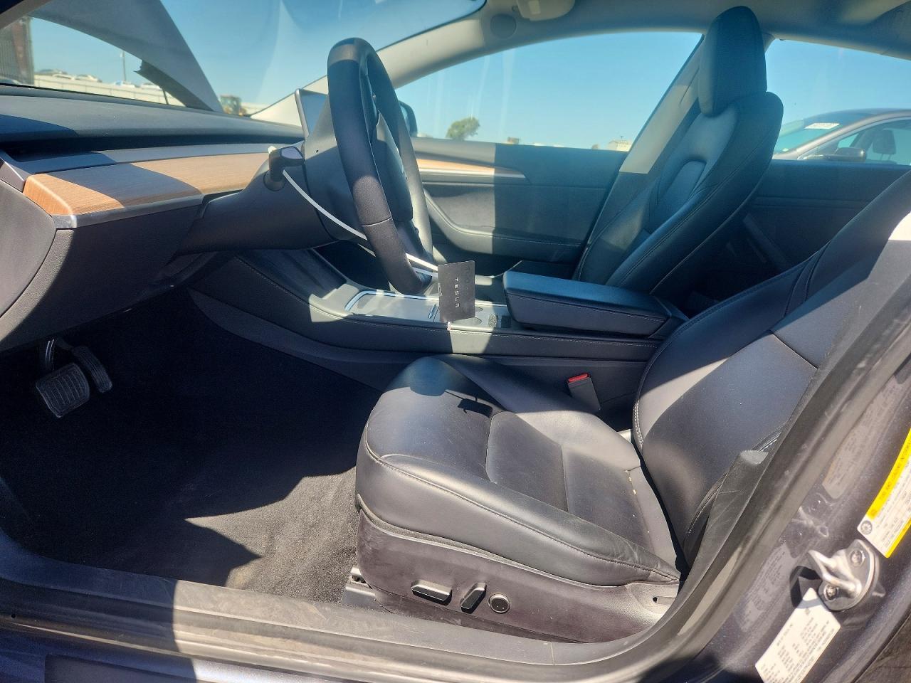 2023 Tesla Model 3 - Фото 7