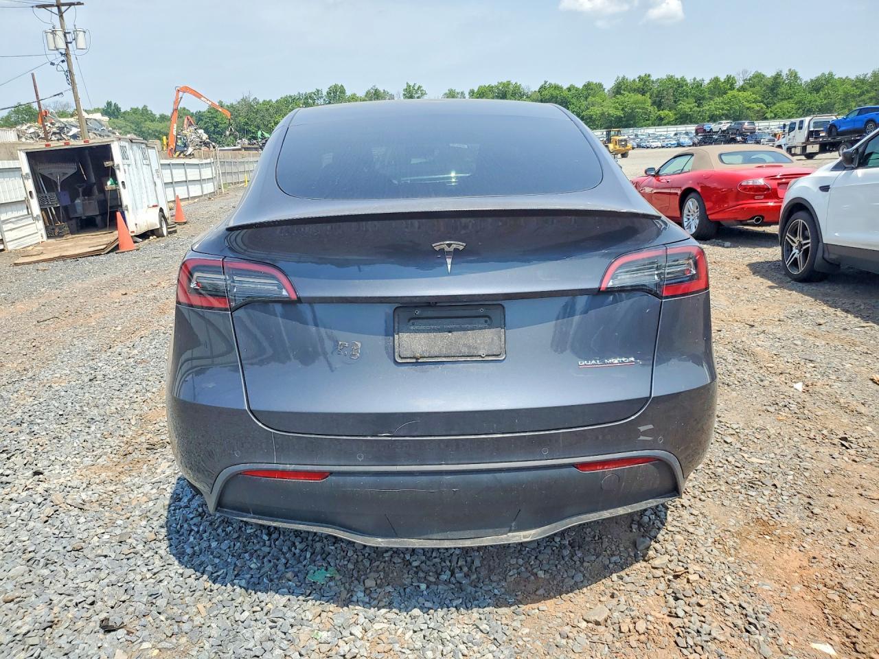 2022 Tesla Model Y - Фото 6