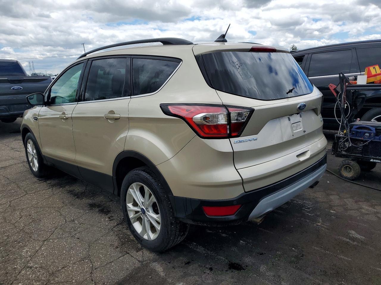 2018 Ford Escape Sel - Image 2