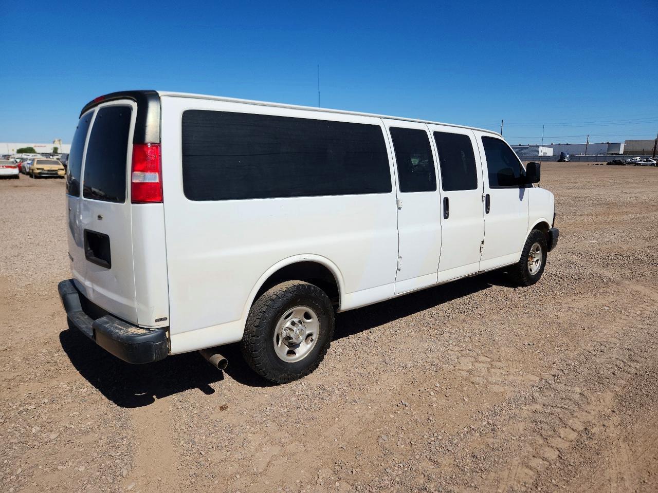 2020 Chevrolet Express G3500 Ls Passenger Van - Фото 3