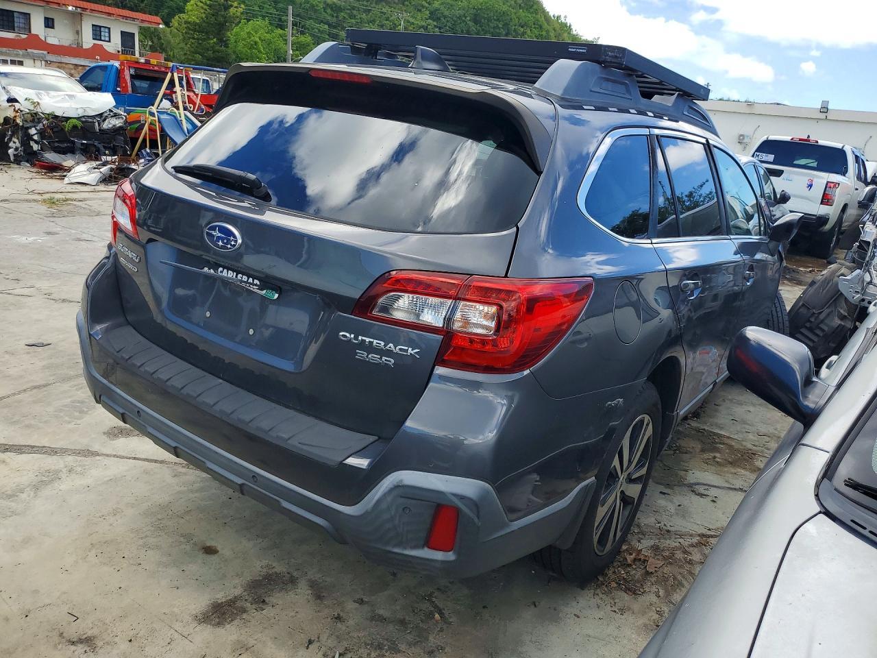 2018 Subaru Outback 3.6R Limited - Image 3
