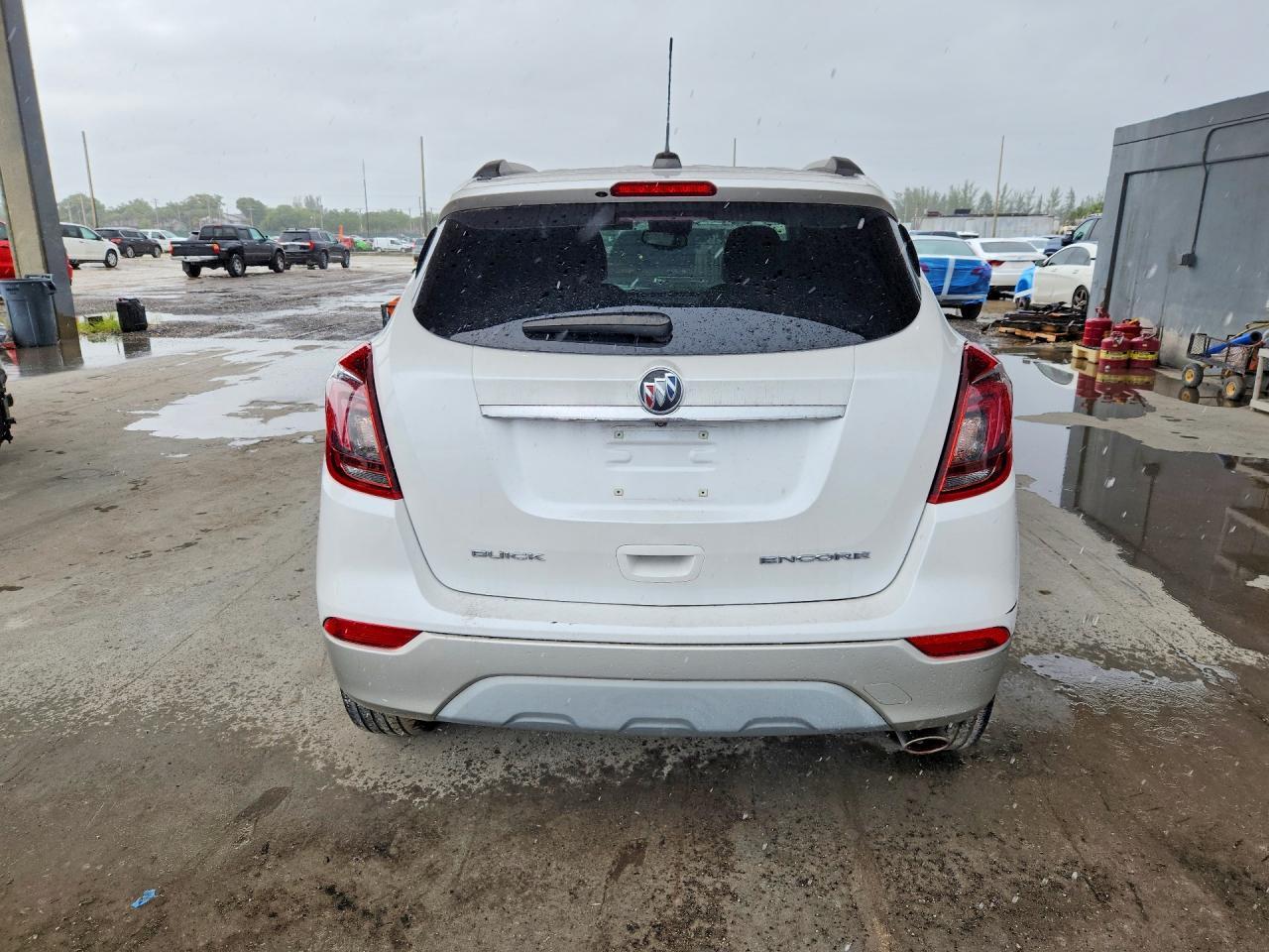 2018 Buick Encore Essence - Image 6
