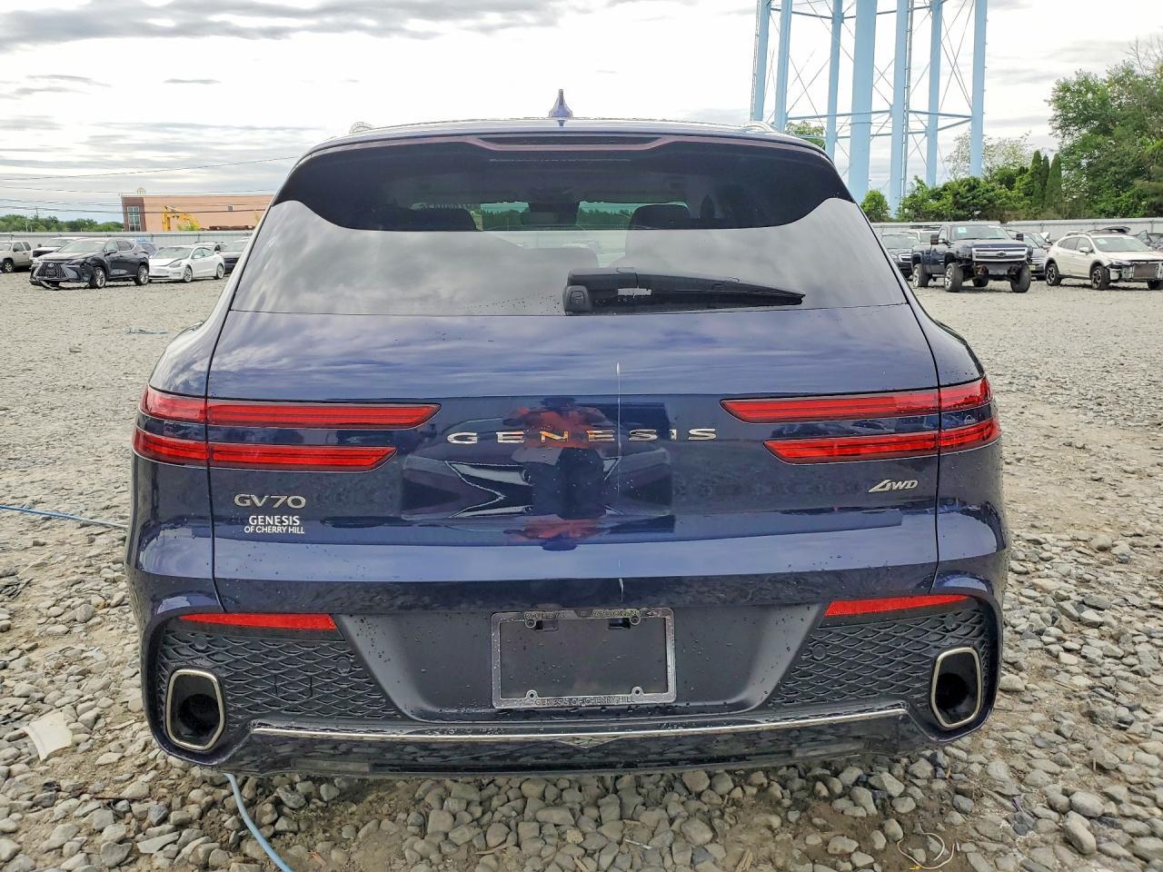 2025 Genesis Gv70 2.5T Standard - Image 6