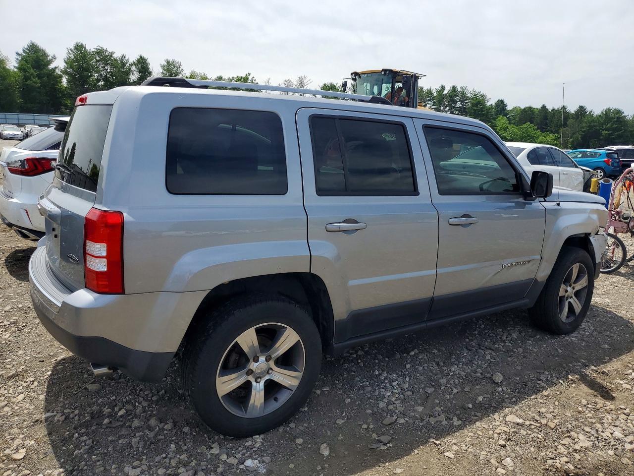 2016 Jeep Patriot Latitude - Image 3