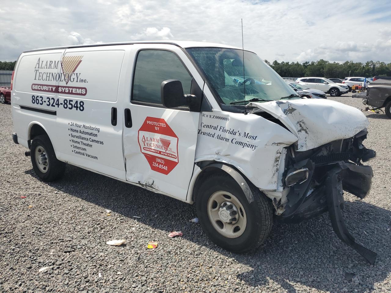 2017 Chevrolet Express G2500 - Фото 4