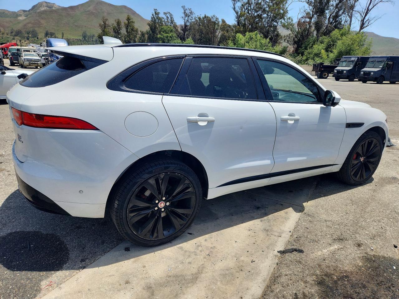 2018 Jaguar F-Pace S - Image 3