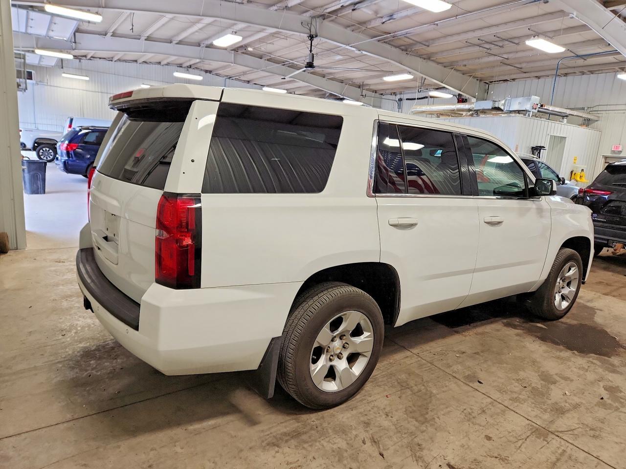 2017 Chevrolet Tahoe Police - Image 3