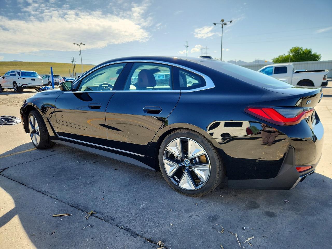 2024 BMW I4 xDrive 40 - Фото 2