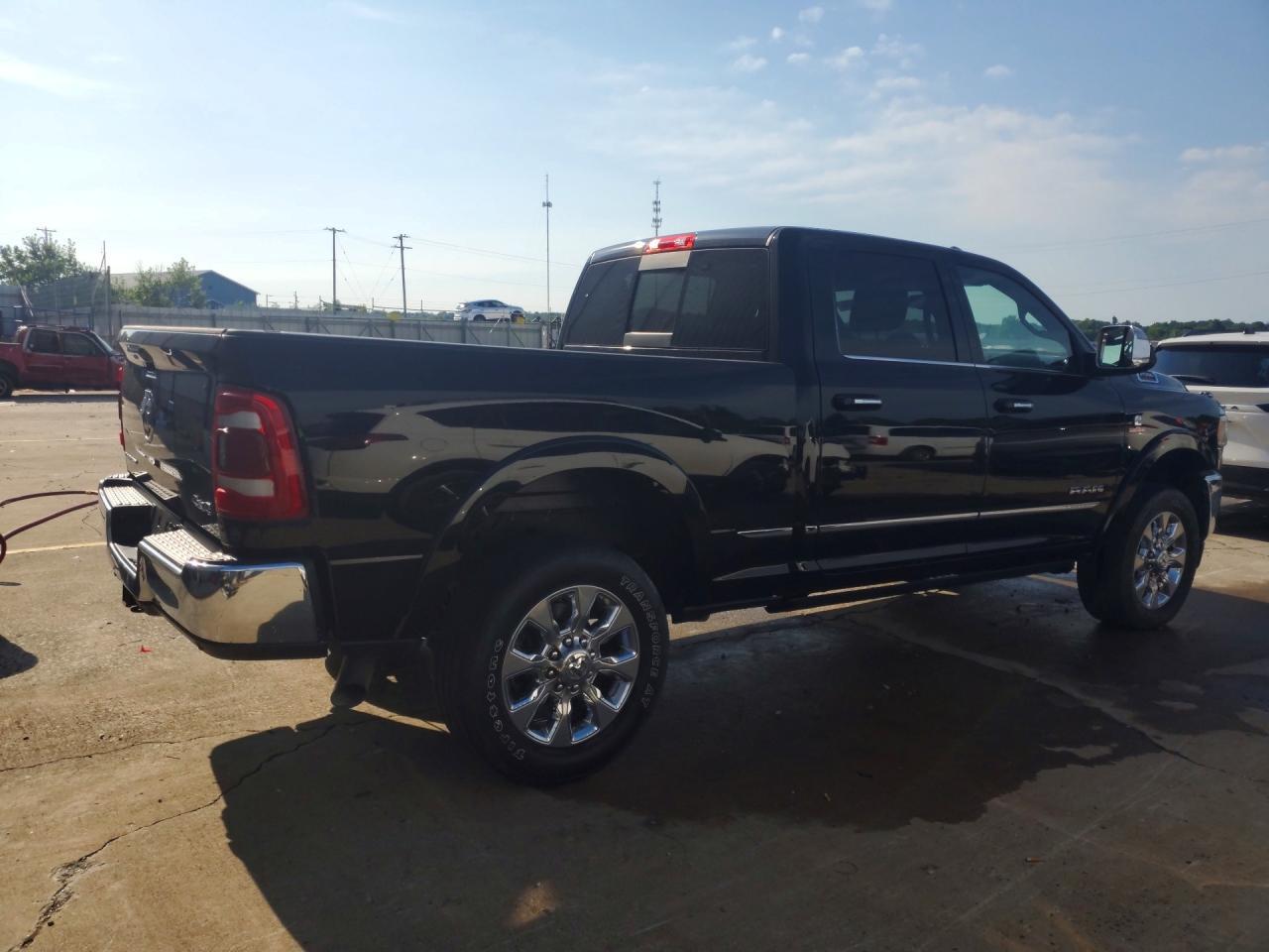 2022 Ram 2500 Limited - Фото 3