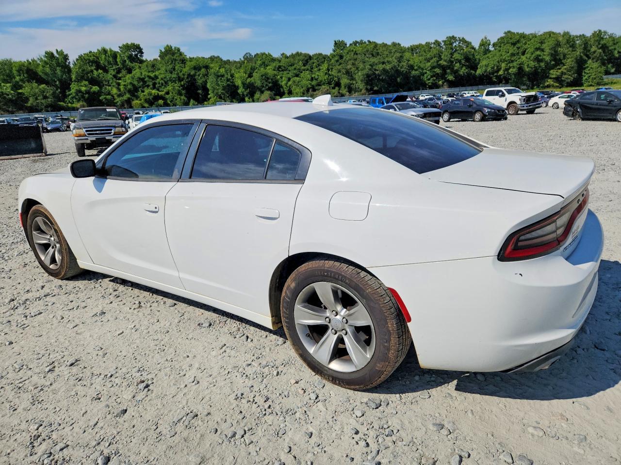 2016 Dodge Charger Sxt - Фото 2